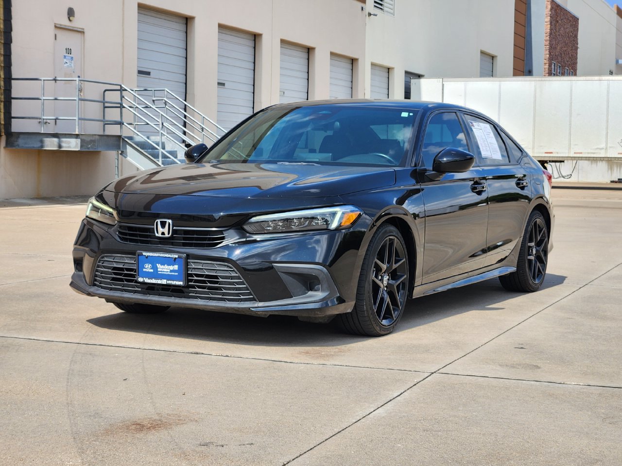 Used 2024 Honda Civic Sport image 2