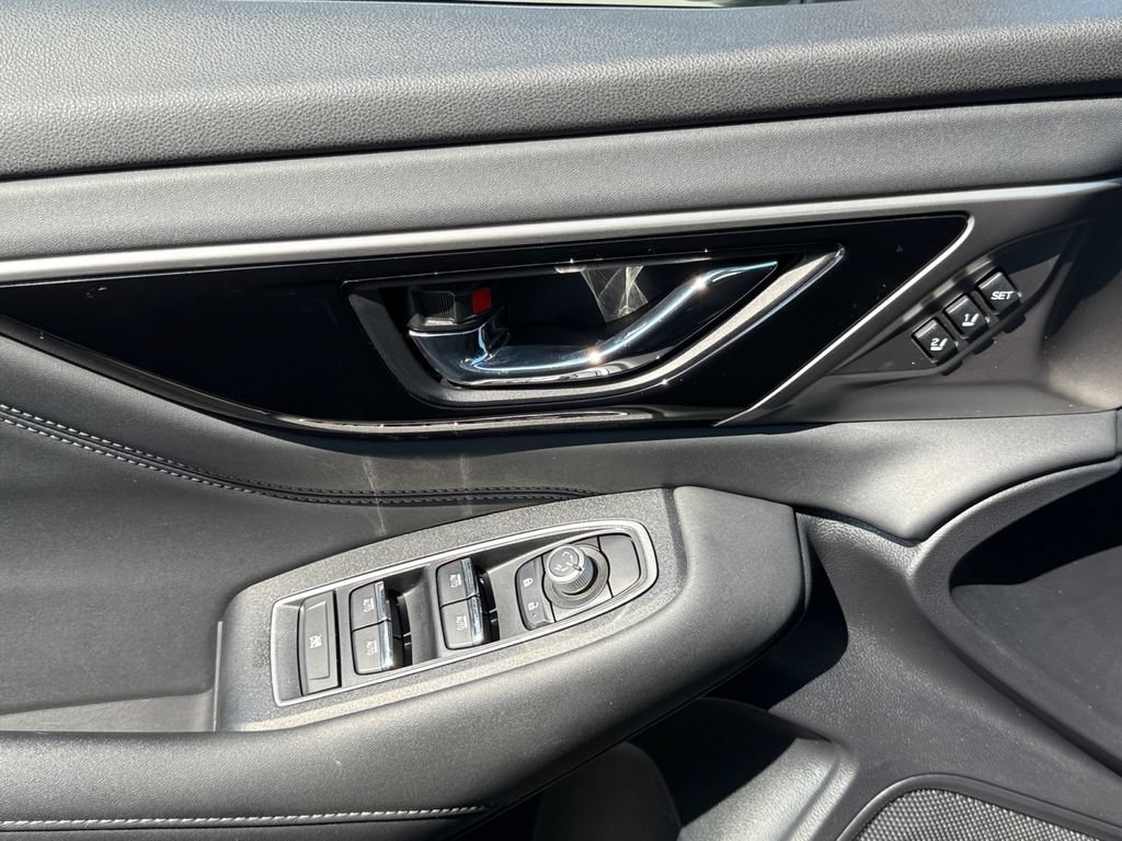 Used 2022 Subaru Outback Limited AWD/4WD image 11