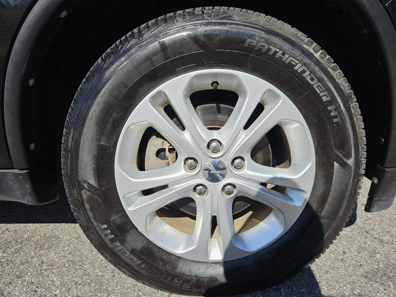 Used 2013 Dodge Durango SXT image 24