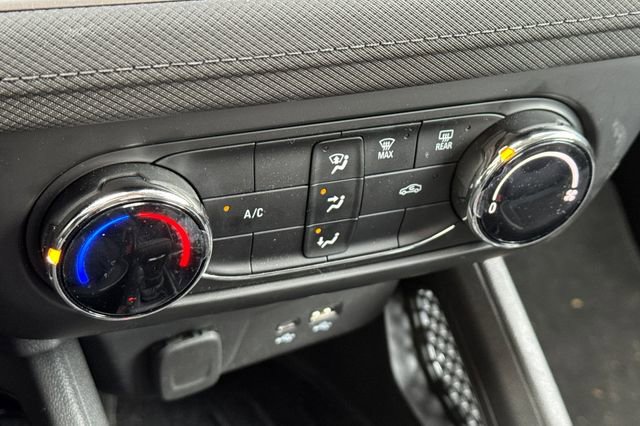 Used 2026 Chevrolet TrailBlazer LS w/ LS Convenience Package image 28