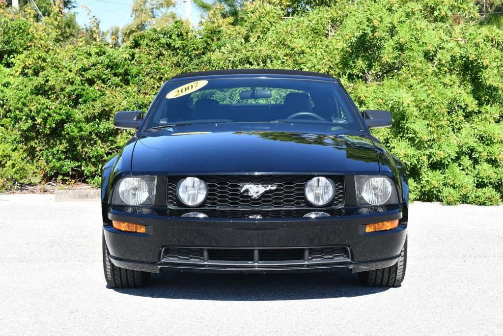 Used 2007 Ford Mustang GT RWD image 9