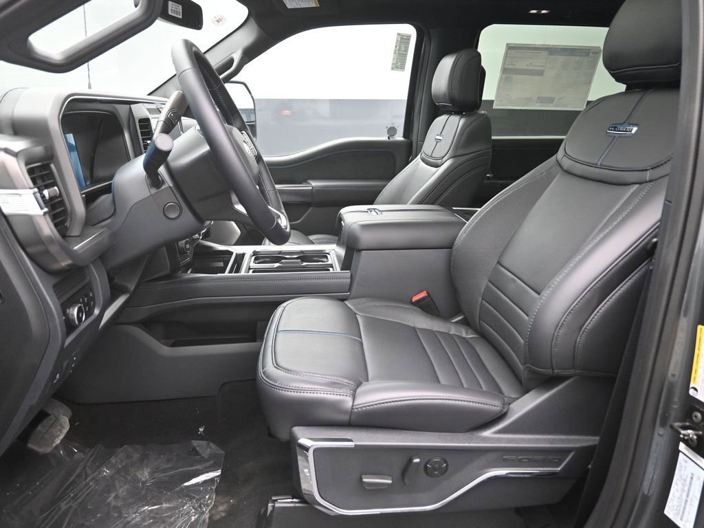 New 2026 Ford F450 Platinum image 18
