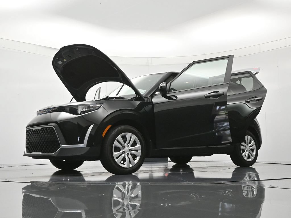 Used 2024 Kia Soul LX FWD image 48