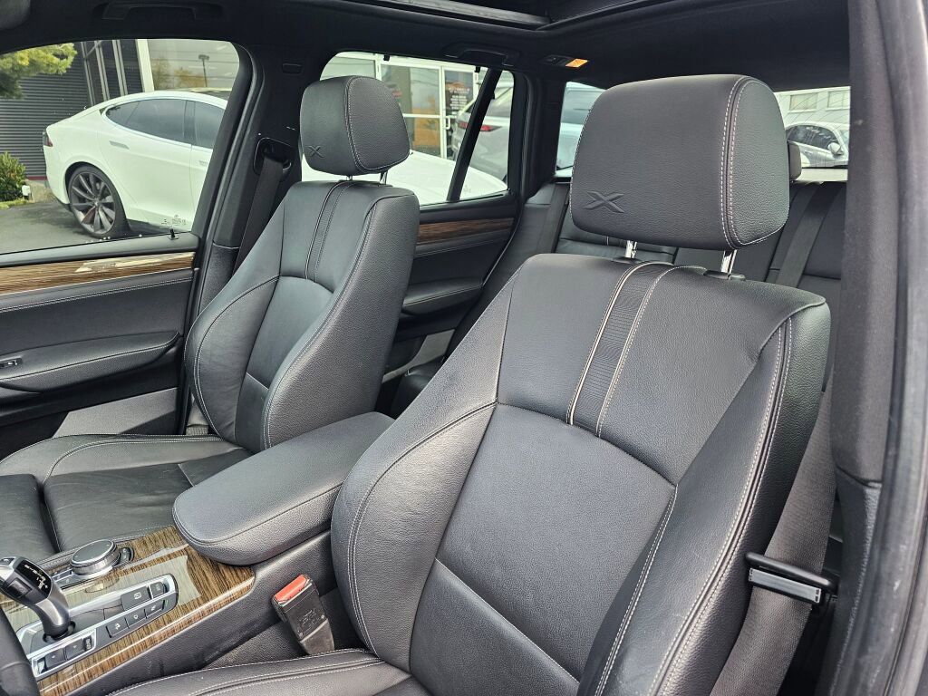 Used 2017 BMW X3 xDrive28i image 22