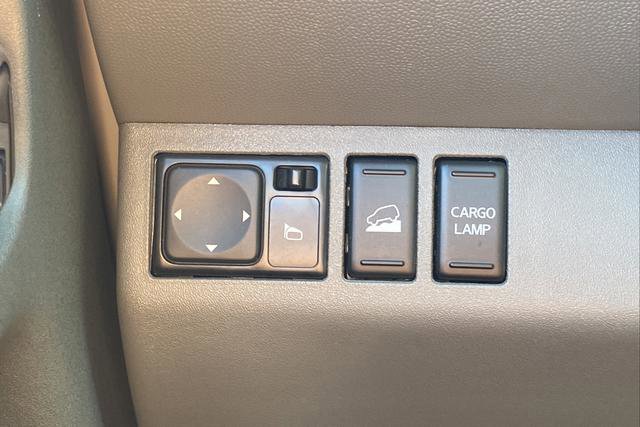 Used 2020 Nissan Frontier SV image 28