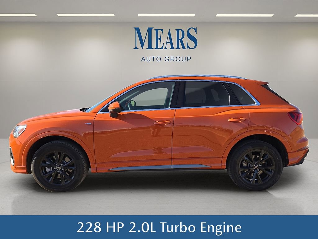 Used 2023 Audi Q3 2.0T Premium image 3