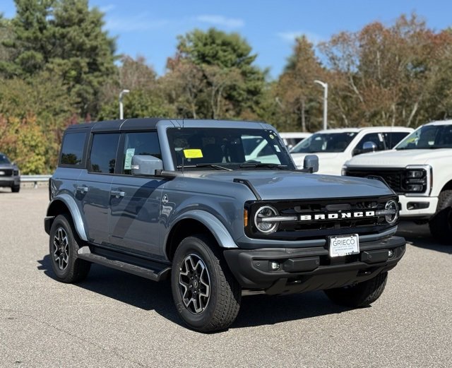 New 2025 Ford Bronco Outer Banks