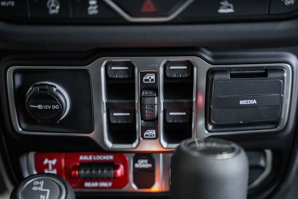 New 2026 Jeep Gladiator Mojave AWD/4WD image 23