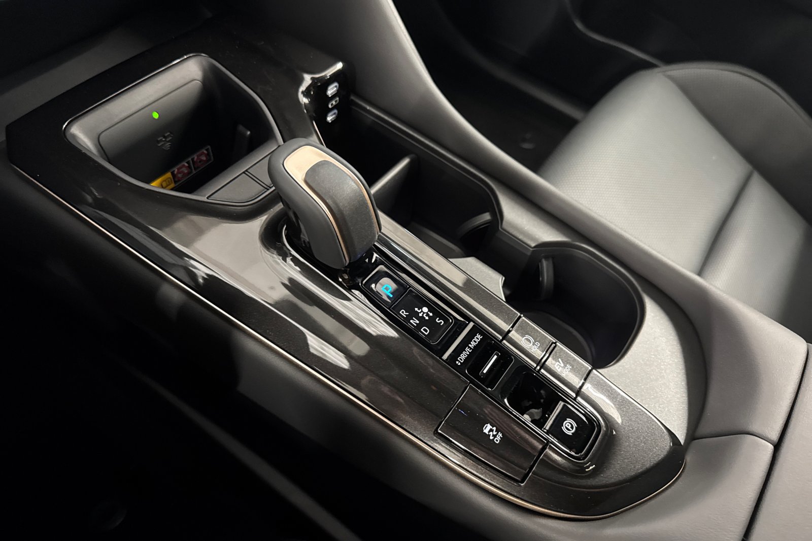 New 2027 Toyota Crown AWD/4WD image 25