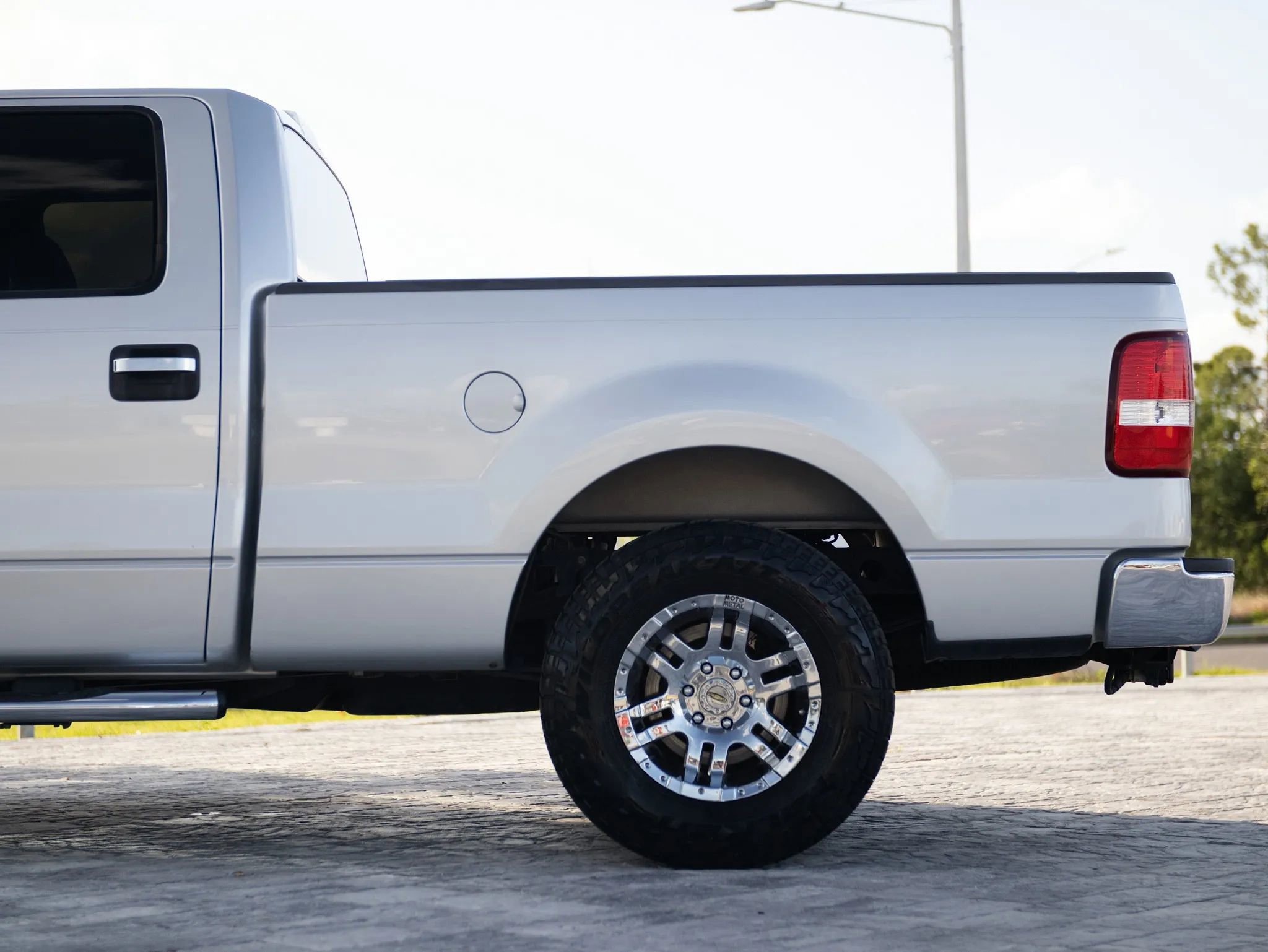 Used 2008 Ford F150 Lariat RWD image 9