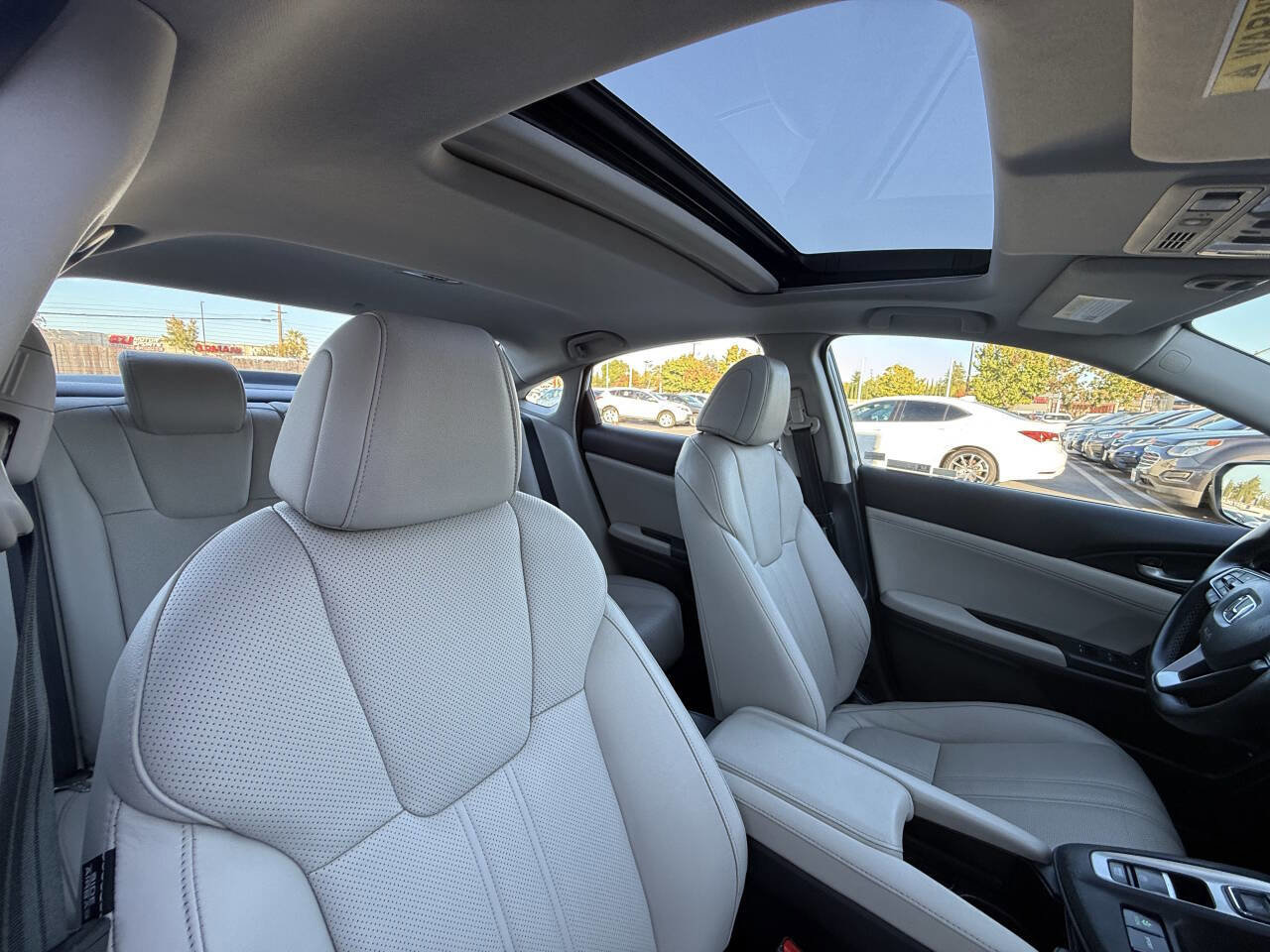 Used 2019 Honda Insight Touring image 19