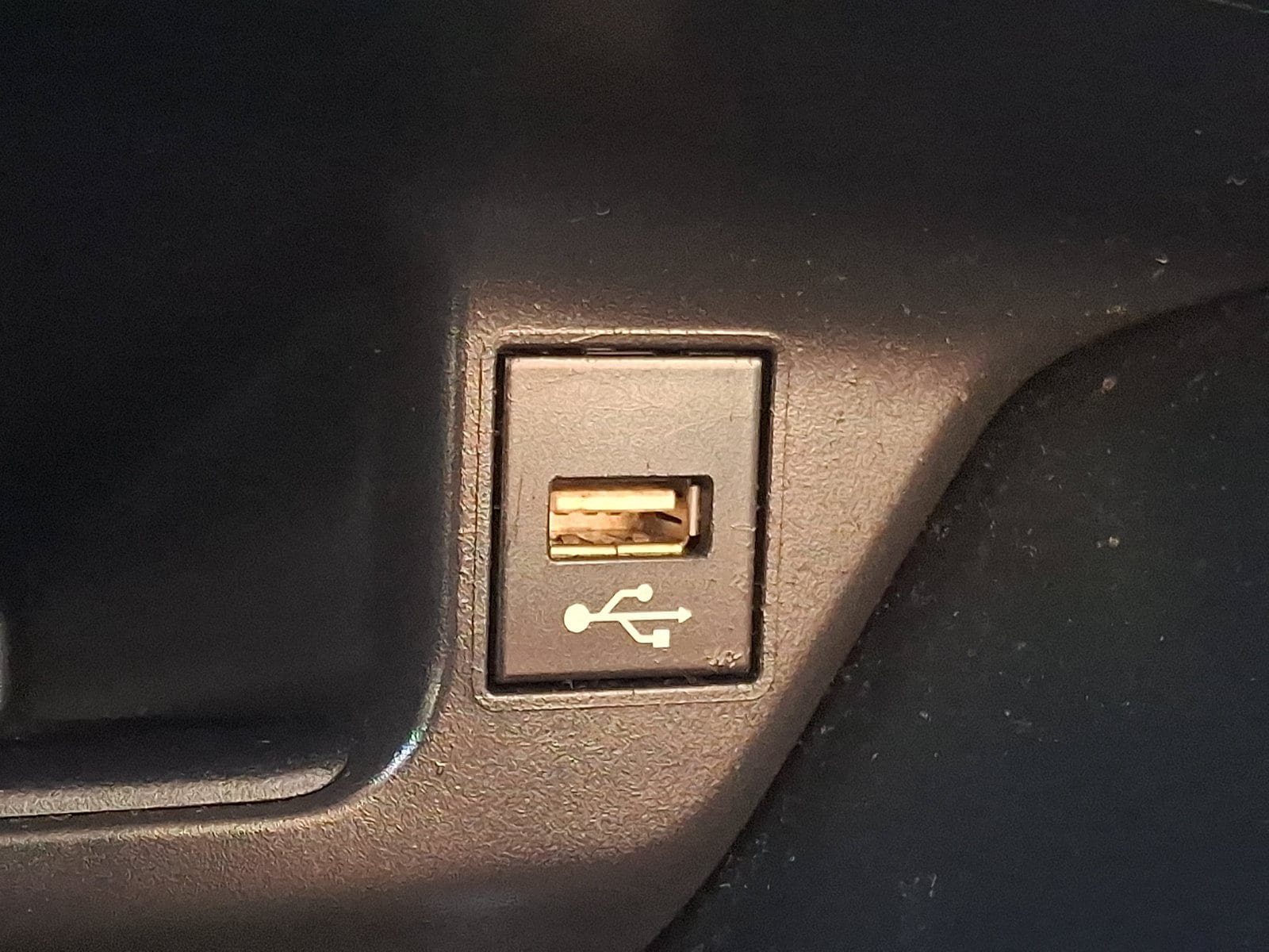 Certified 2021 Toyota C-HR LE FWD image 26