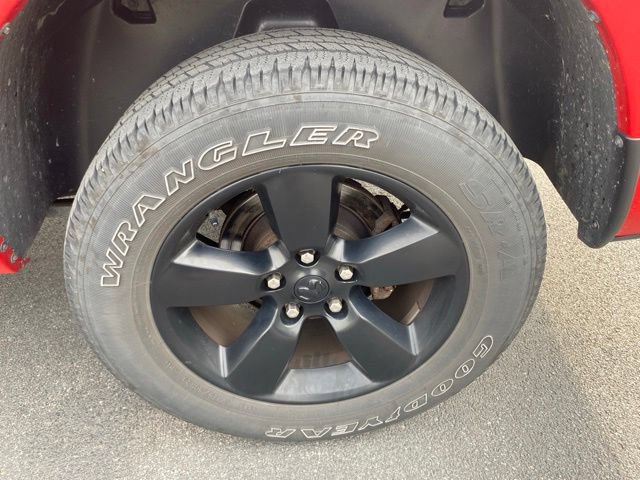Used 2021 RAM 1500 Express w/ Wheel & Sound Group RWD image 25