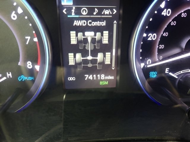 Used 2019 Toyota Highlander SE AWD/4WD image 29