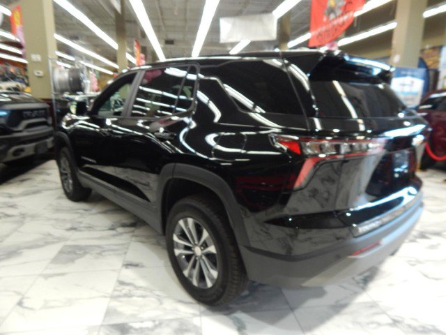 Used 2026 Chevrolet Equinox LT w/ Convenience Package II image 9