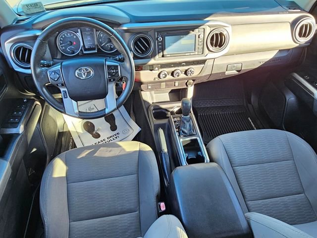 Used 2017 Toyota Tacoma SR5 w/ SR5 Appearance Package (SM) image 9