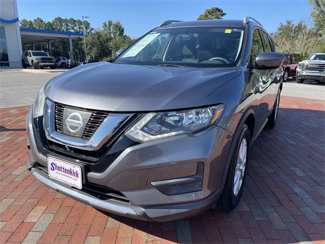 Used 2017 Nissan Rogue SV