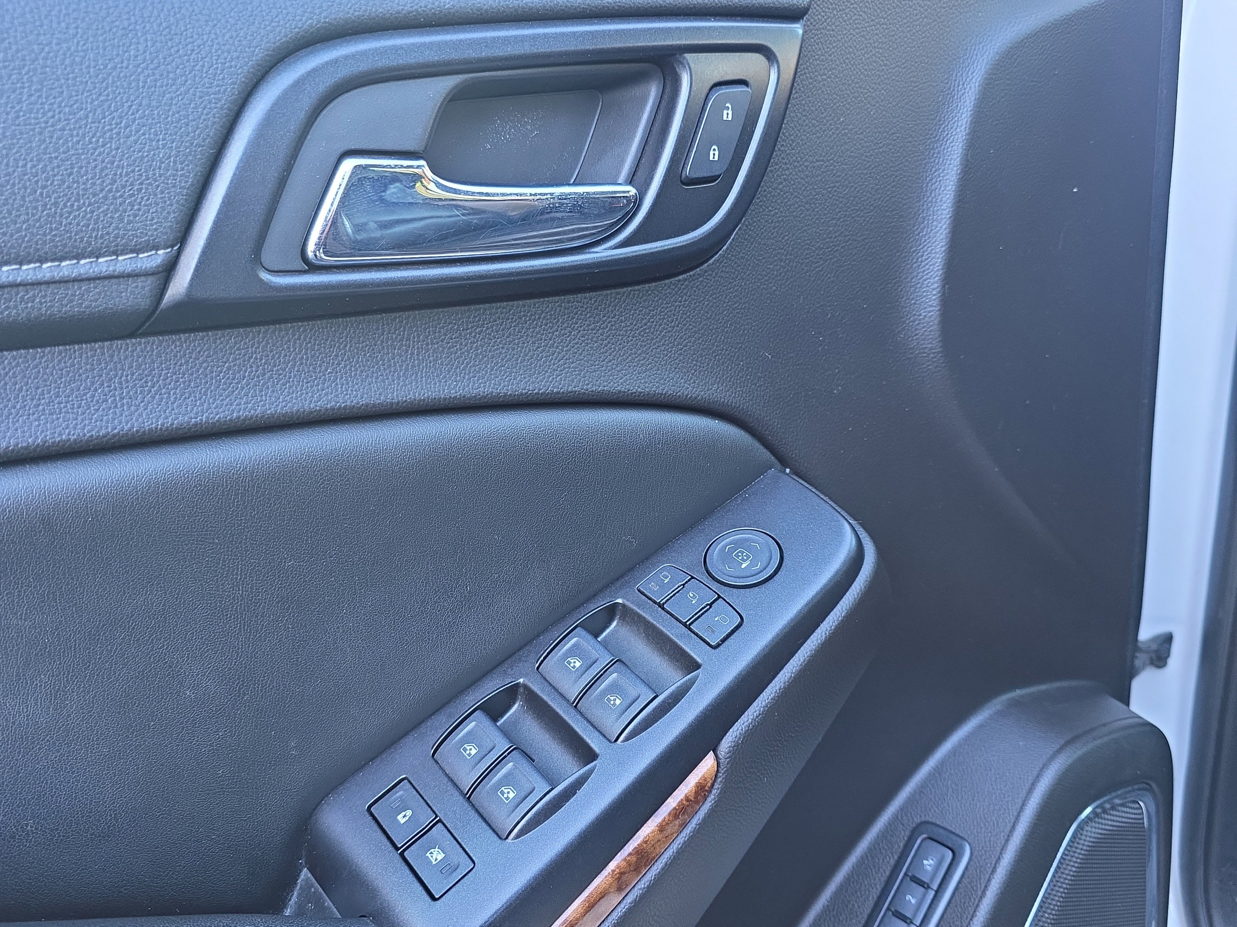 Used 2017 Chevrolet Tahoe Premier image 19