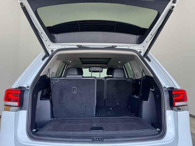 Used 2024 Volkswagen Atlas SE w/ Panoramic Sunroof Package FWD image 8