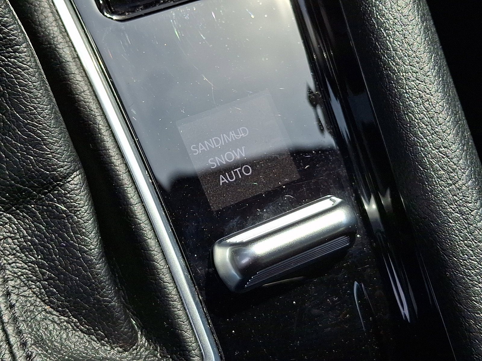 Certified 2024 Jeep Compass Limited w/ High Altitude Package image 27