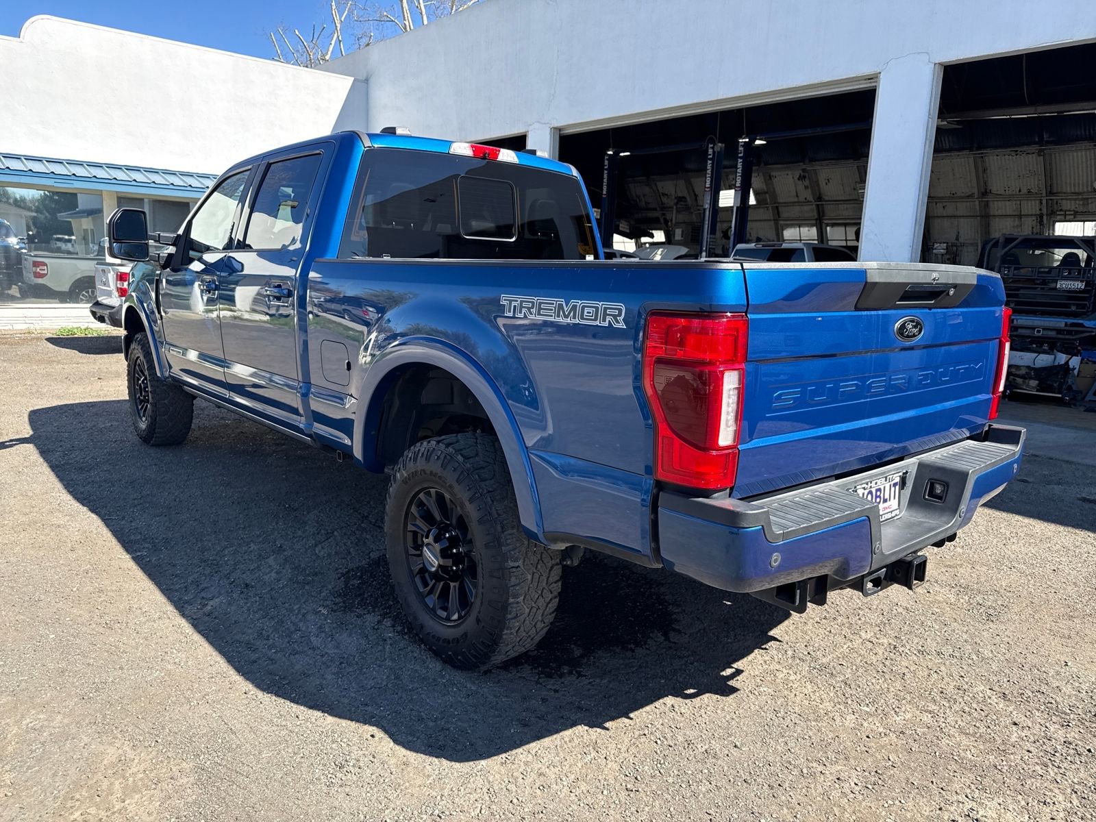 Used 2022 Ford F350 Lariat w/ Tremor Off-Road Package image 3