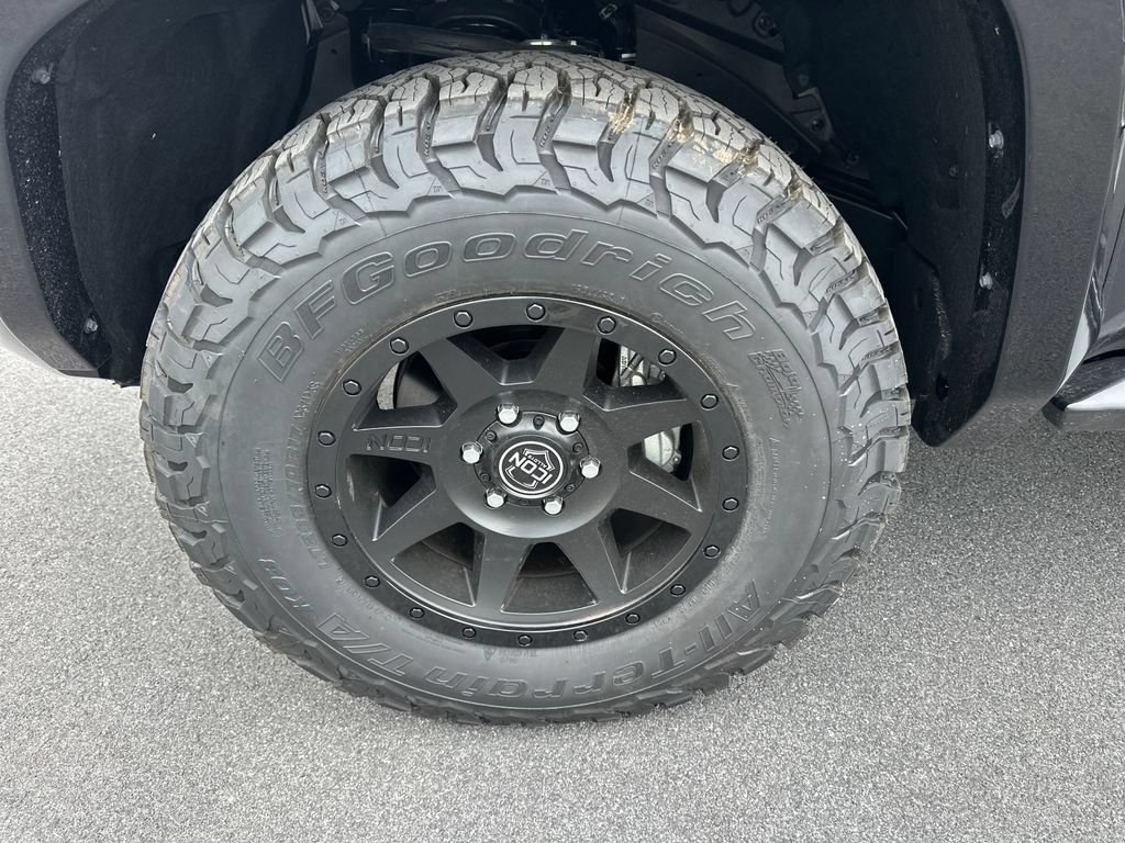 New 2025 Toyota Tacoma TRD Off-Road AWD/4WD image 11