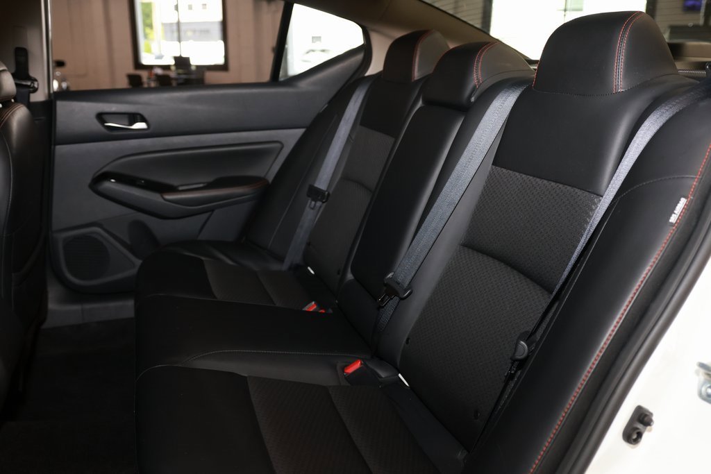 Used 2023 Nissan Altima 2.5 SR image 13