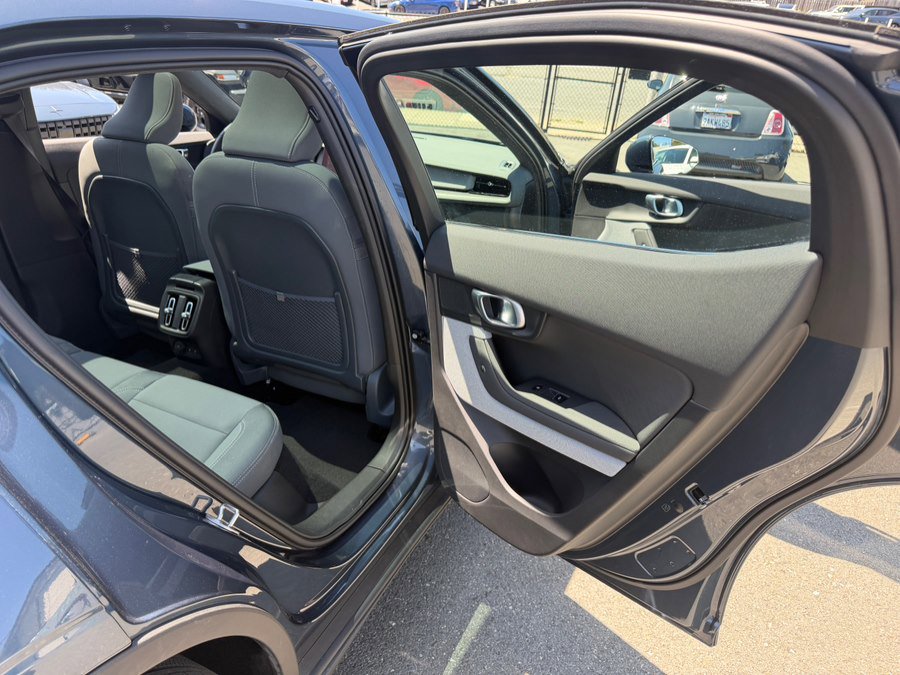 Used 2024 Polestar Polestar 2 AWD/4WD image 36