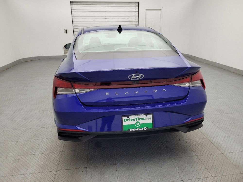 Used 2023 Hyundai Elantra SEL w/ Winter Weather Package image 6