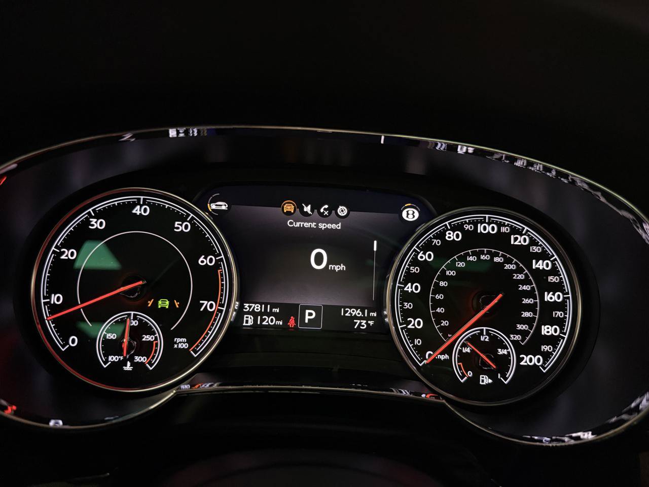 Used 2018 Bentley Bentayga AWD/4WD image 13