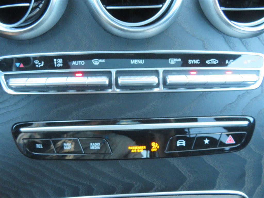 Used 2021 Mercedes-Benz GLC 300 image 22