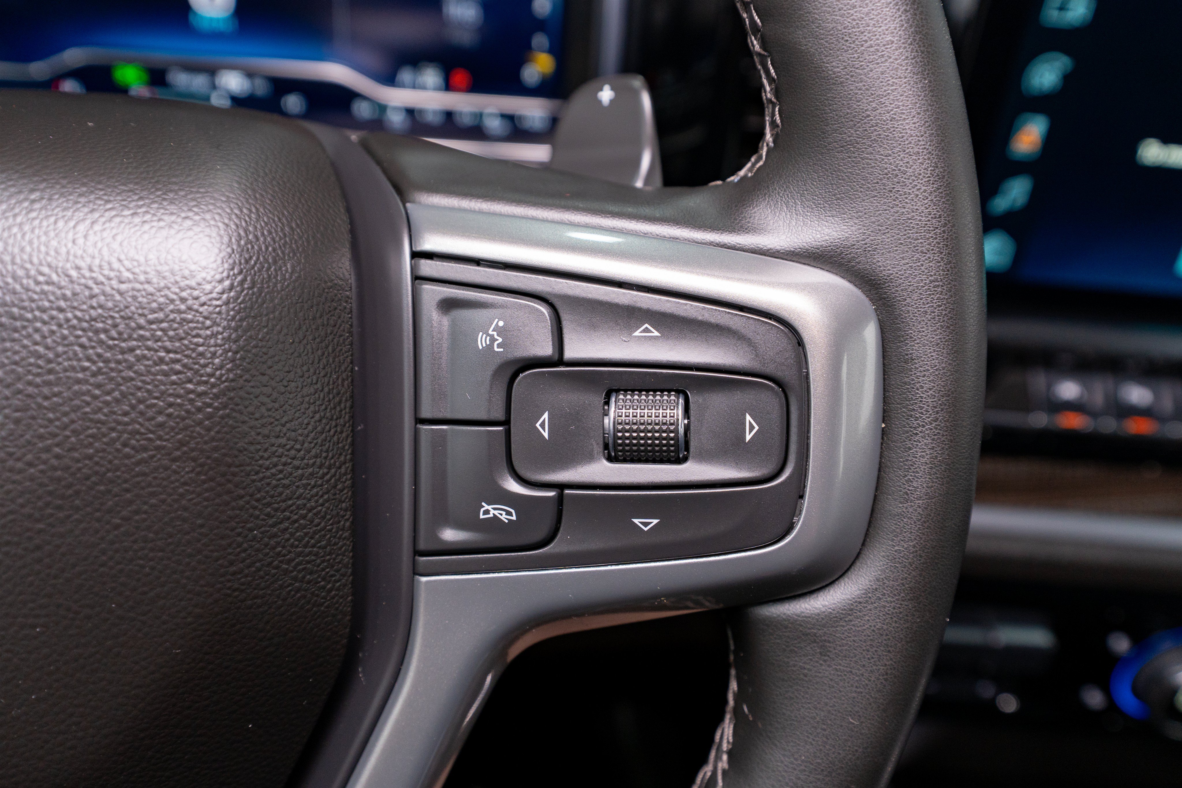 Used 2025 Chevrolet Silverado 1500 RST AWD/4WD image 25