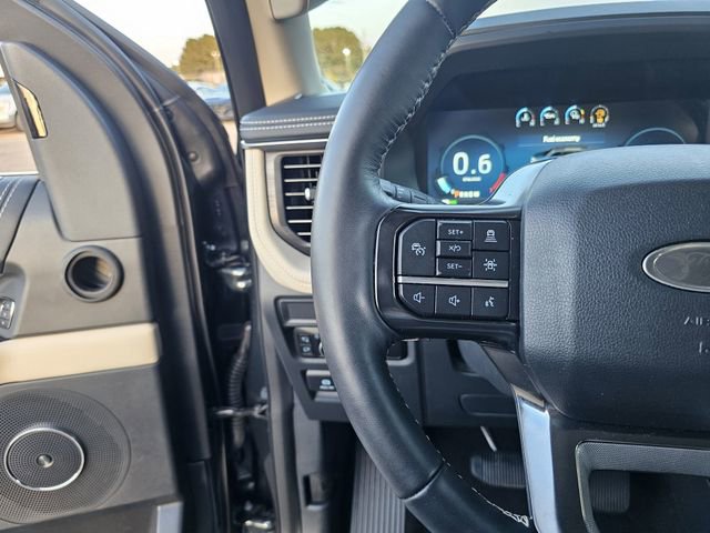 Certified 2024 Ford Expedition Platinum image 25