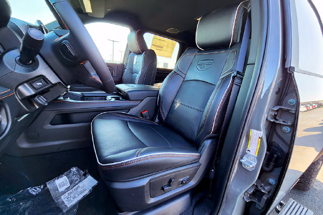 New 2027 RAM 2500 4x4 Crew Cab image 20
