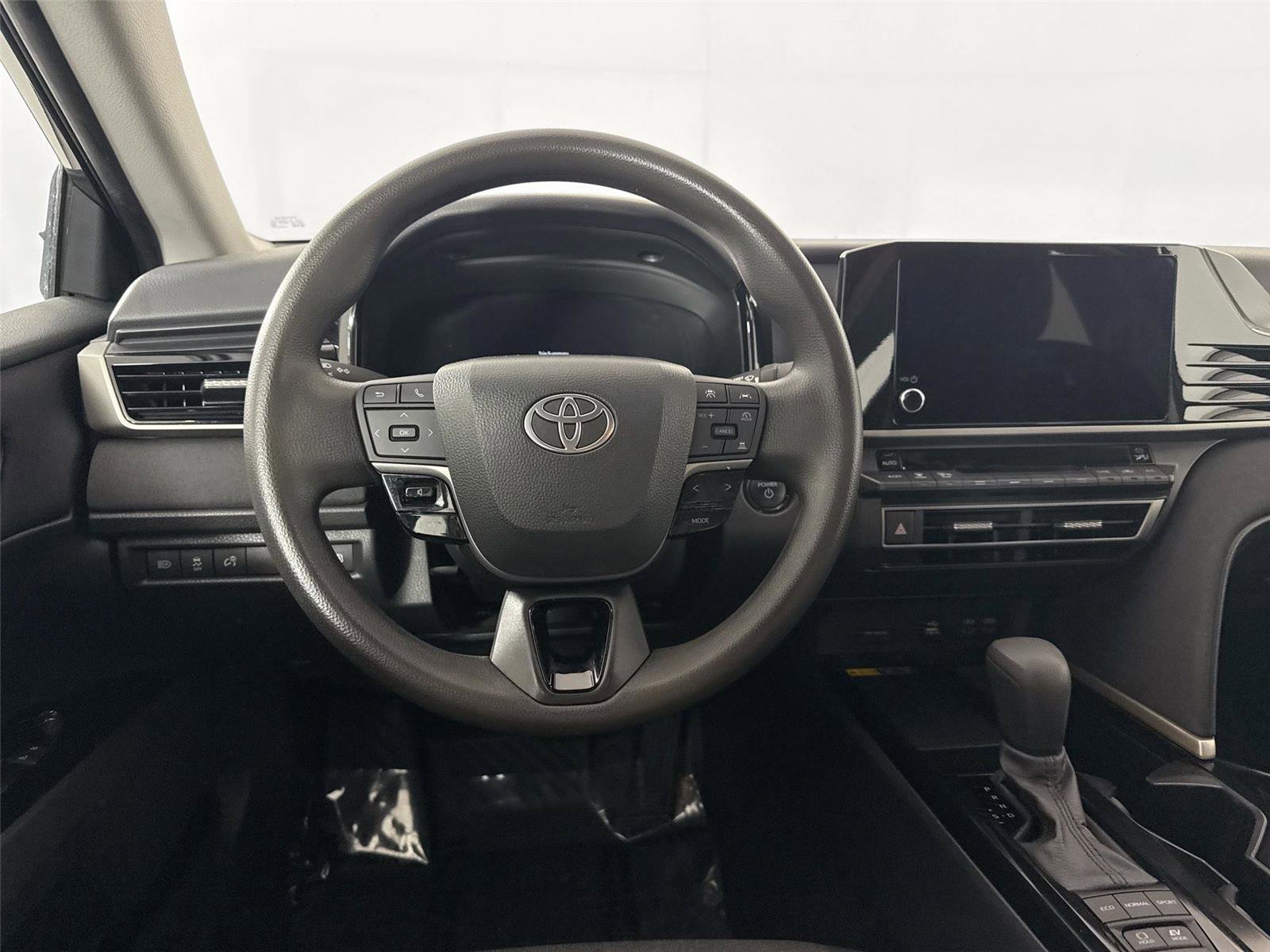 Certified 2025 Toyota Camry LE FWD image 29