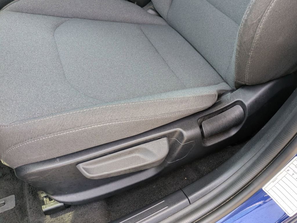 Used 2025 Kia K4 LXS image 18