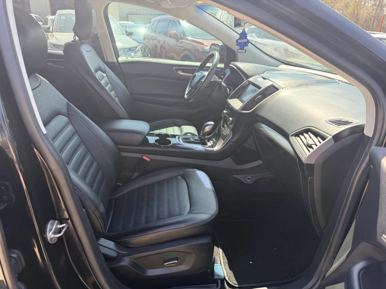 Used 2017 Ford Edge SEL w/ Equipment Group 201A FWD image 22