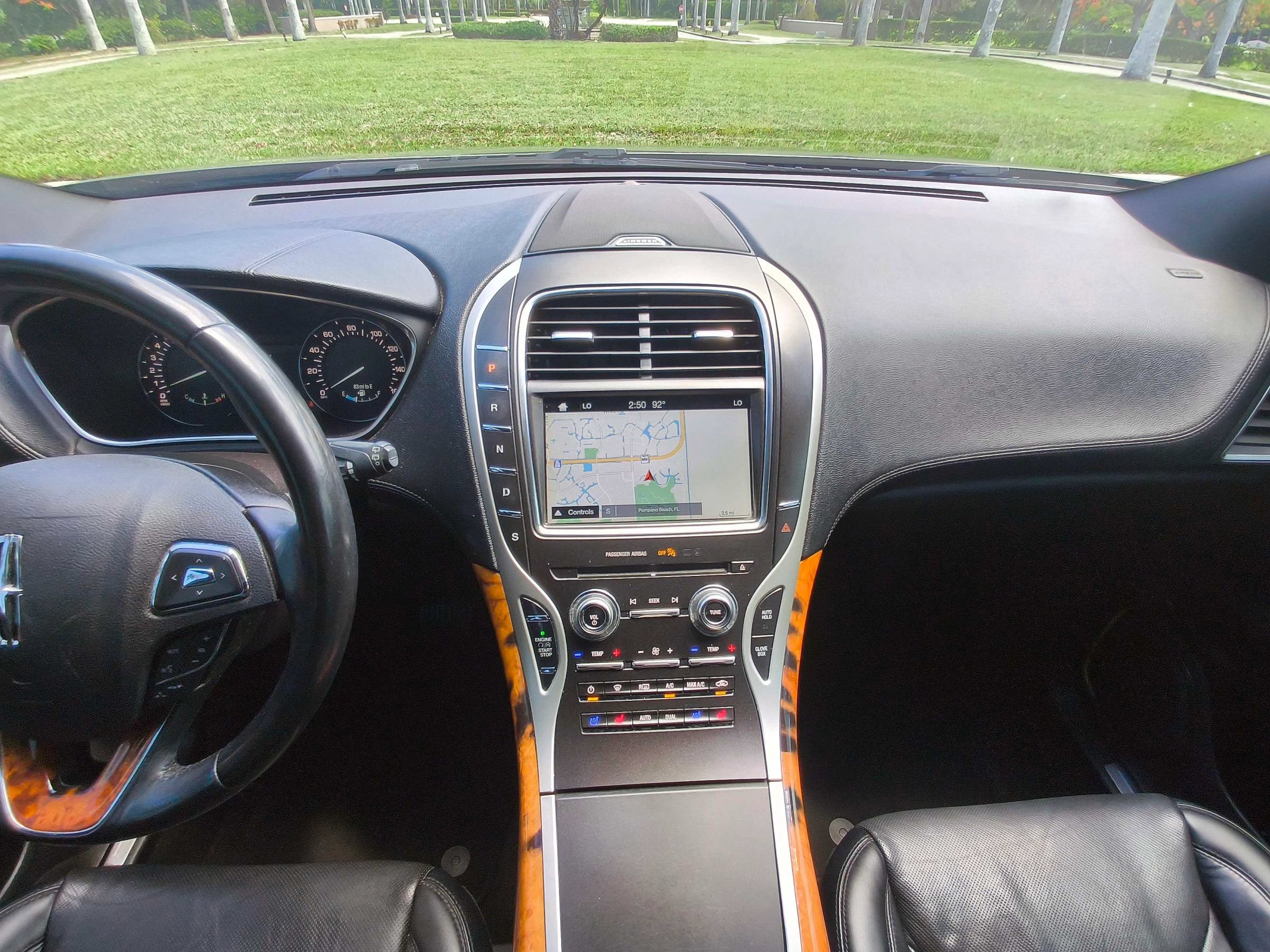 Used 2018 Lincoln MKX Reserve FWD image 26