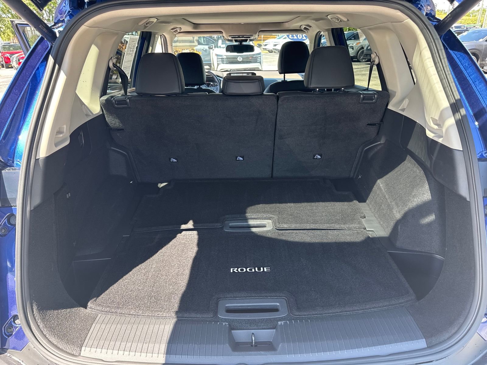 Certified 2023 Nissan Rogue SL w/ SL Premium Package FWD image 31