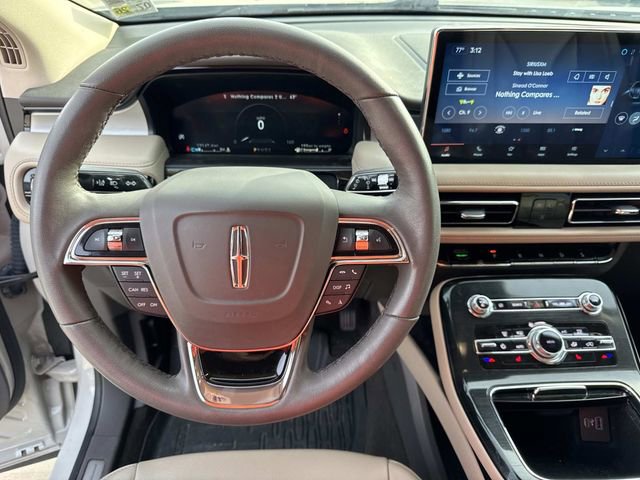 Used 2023 Lincoln Nautilus AWD image 23