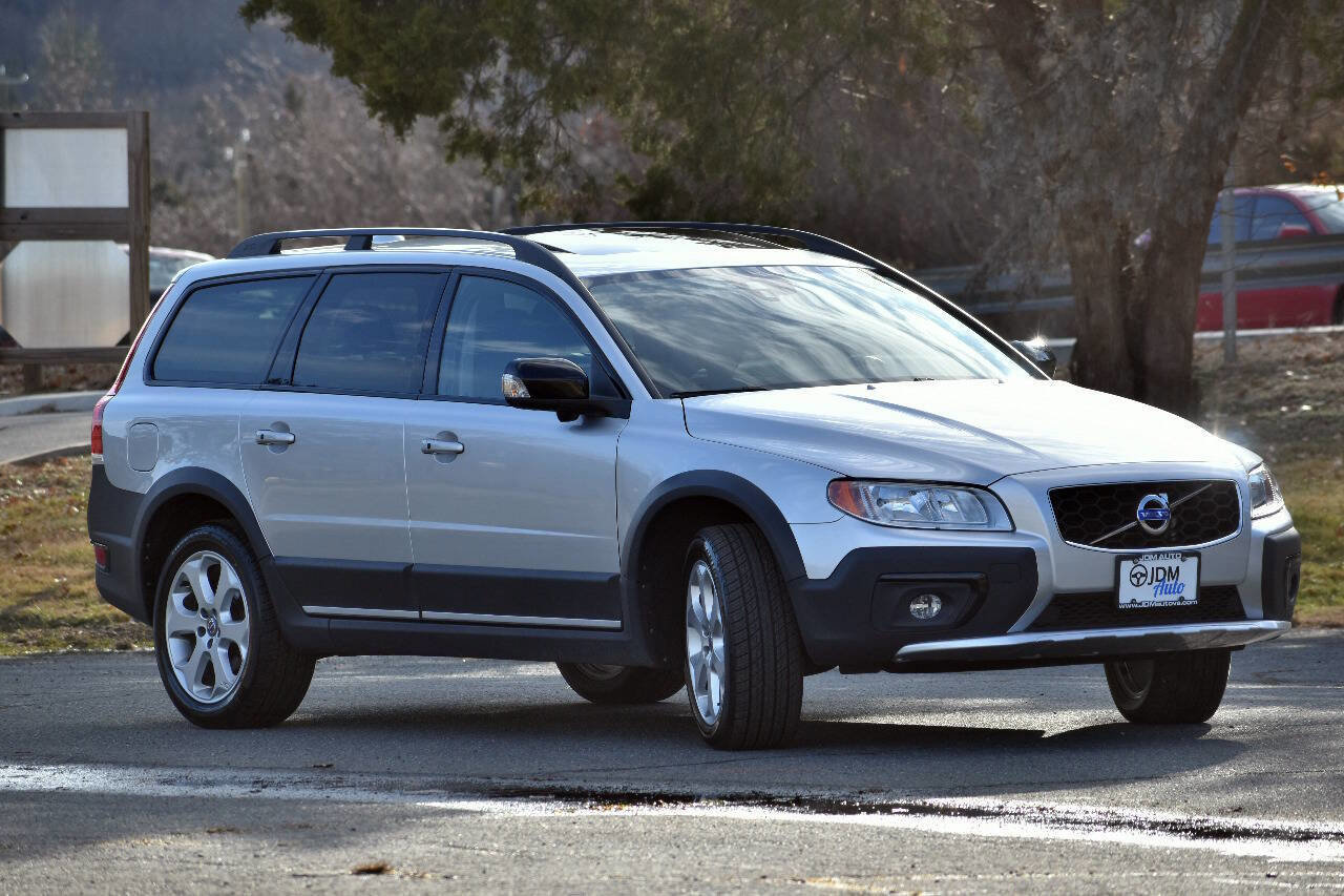 Used 2016 Volvo XC70 T5 Premier w/ Proximity Package image 4