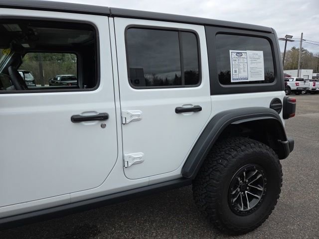 Used 2024 Jeep Wrangler Unlimited Rubicon w/ XTREMEE 35" Tire Package AWD/4WD image 36