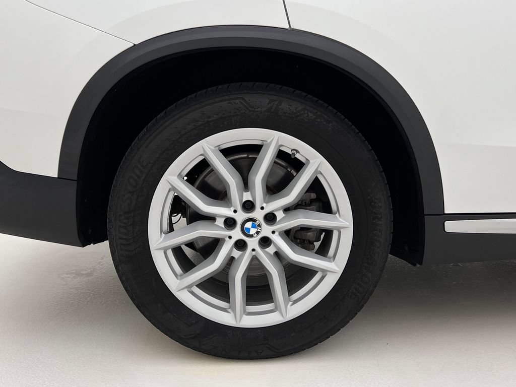 Used 2019 BMW X5 xDrive40i w/ Convenience Package AWD/4WD image 29