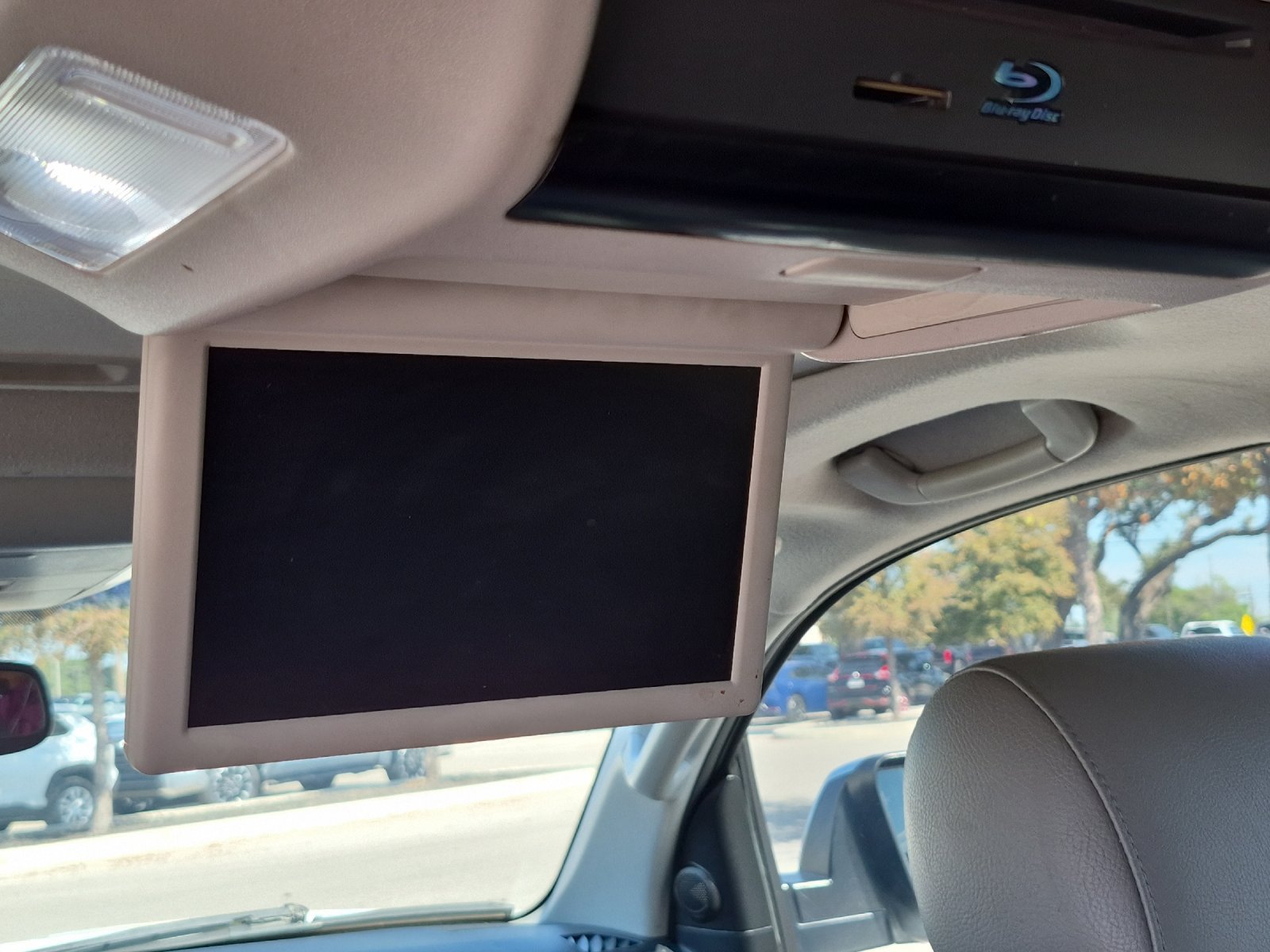 Used 2014 Toyota Sequoia Platinum AWD/4WD image 14