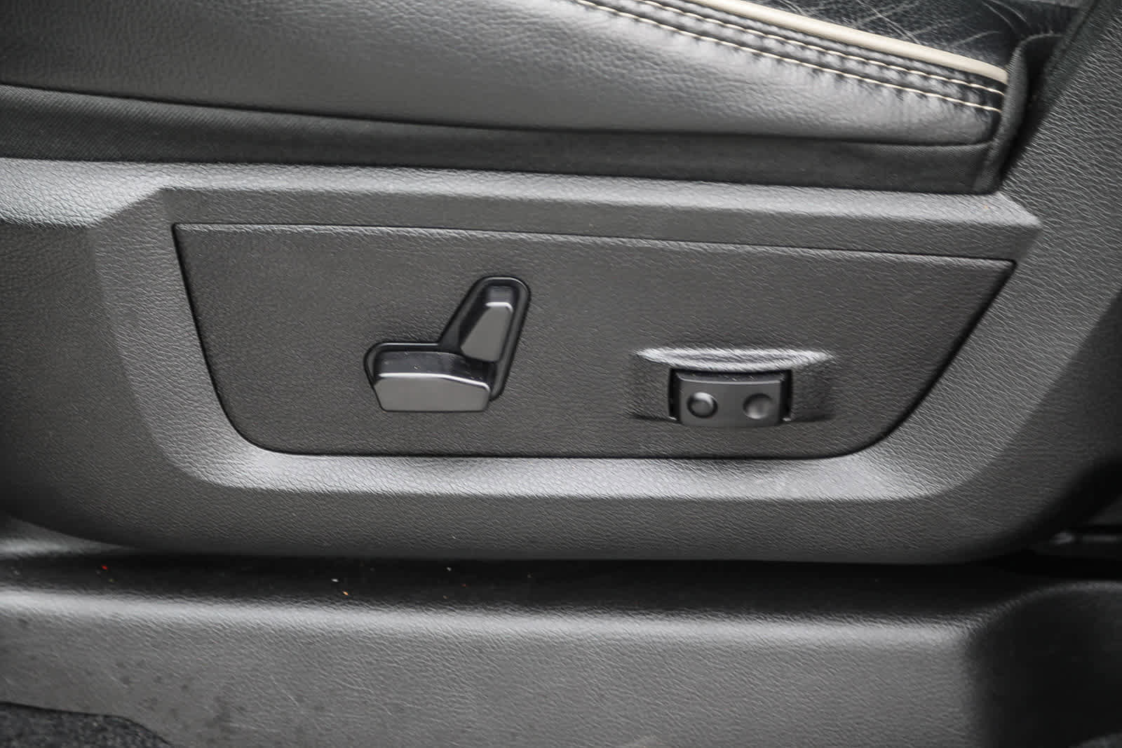 Used 2024 RAM 2500 Laramie image 19