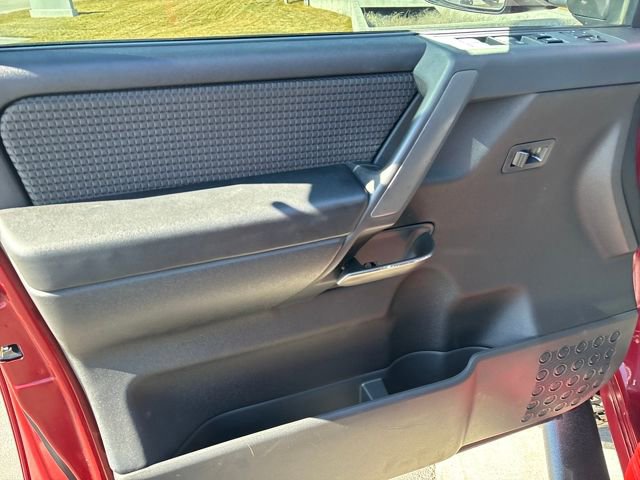 Used 2014 Nissan Titan S image 10