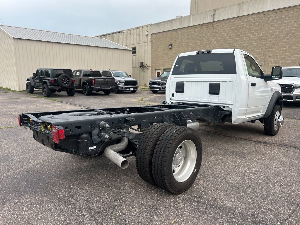 New 2025 RAM 5500 Tradesman AWD/4WD image 7