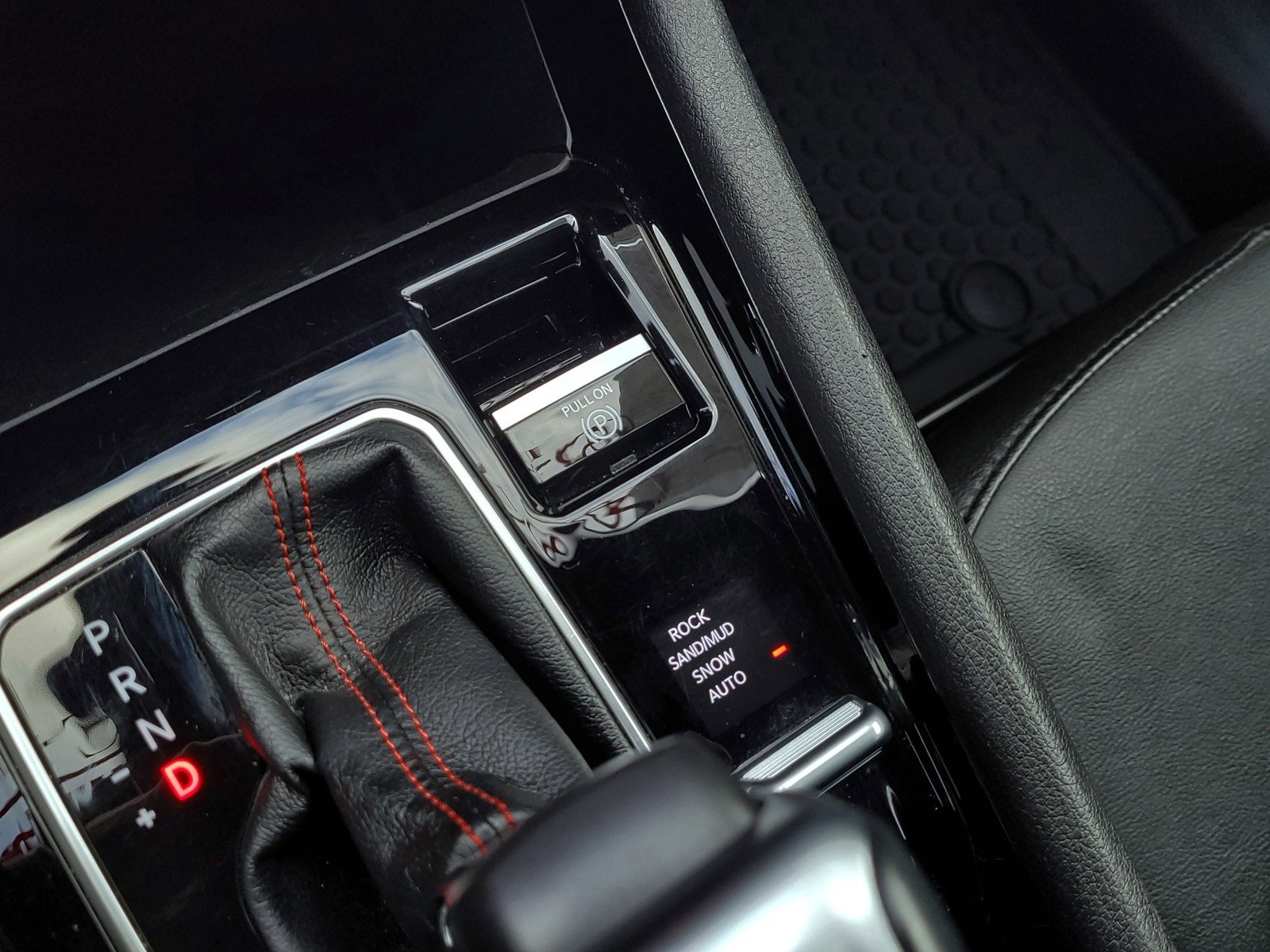 Used 2023 Jeep Compass Trailhawk image 19