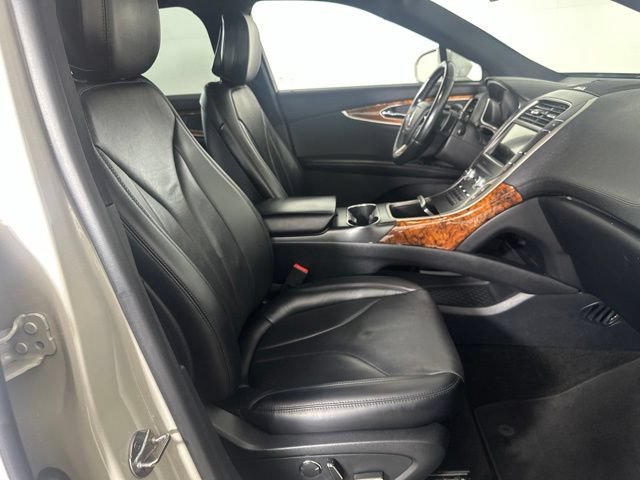 Used 2020 Lincoln Nautilus Reserve AWD/4WD image 27