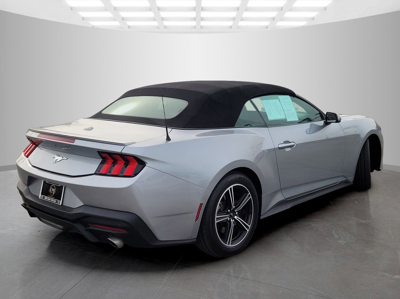 Used 2024 Ford Mustang Premium RWD image 4